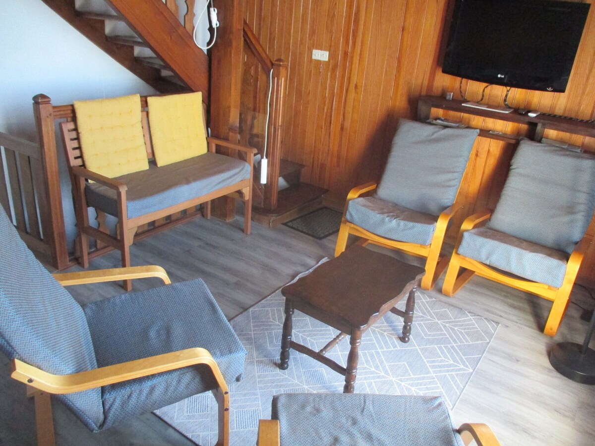 Quiet Chalet on Heights 6