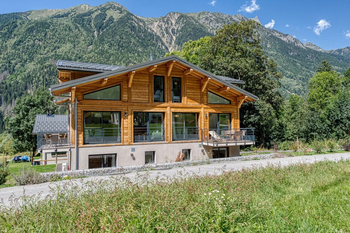 Chalet LightFilled
